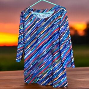 EUC Serengeti Jewel Neck 3/4 Sleeve Top, Jewel Neck, Abstract Ombre, Size M